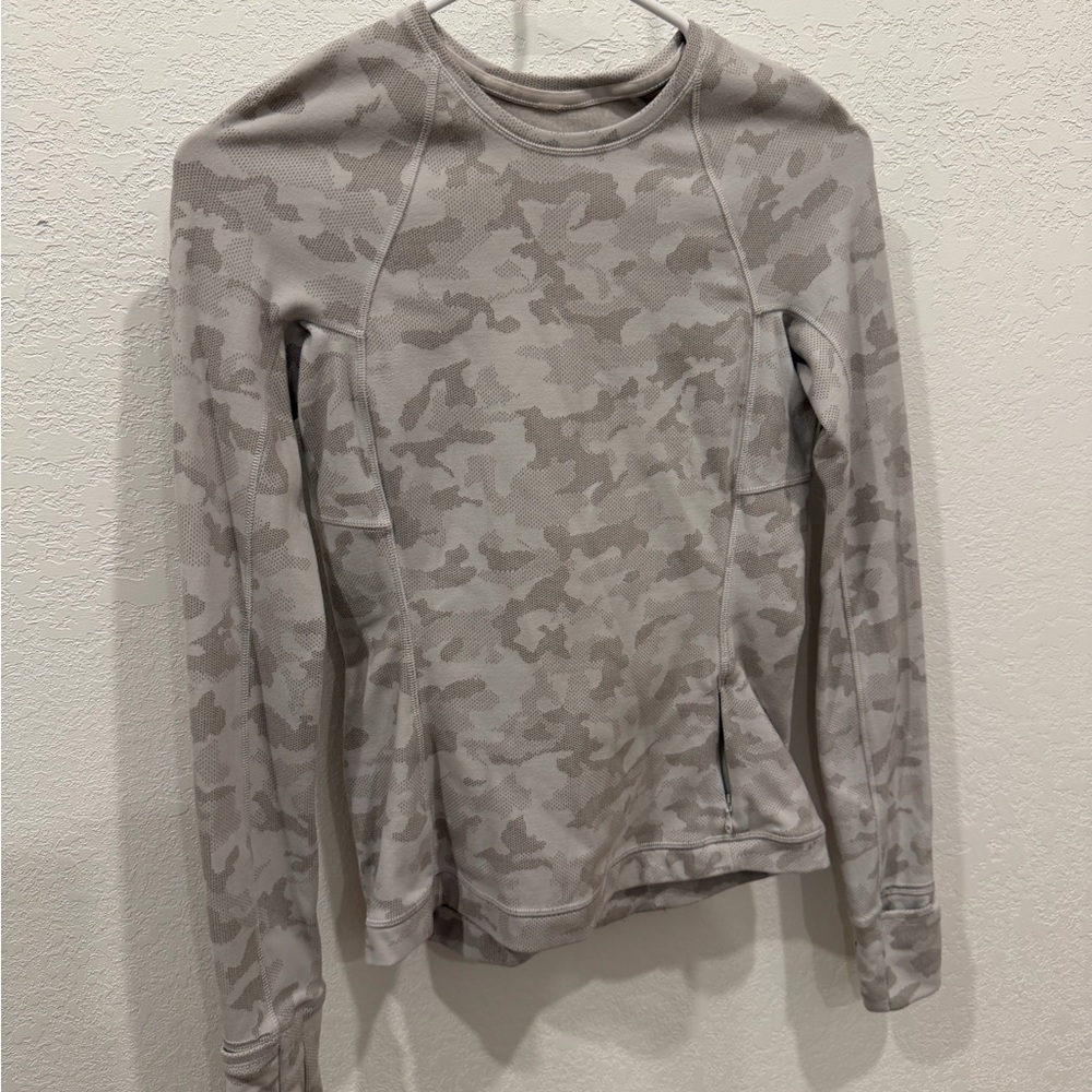 Lululemon white gray fleece top